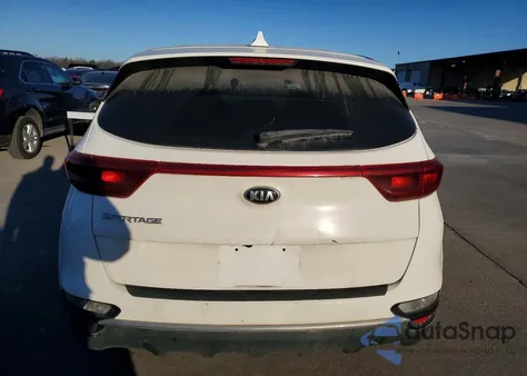 2020 Kia Sportage Lx z USA, uszkodzony, nr VIN KNDPM3AC4L7651592